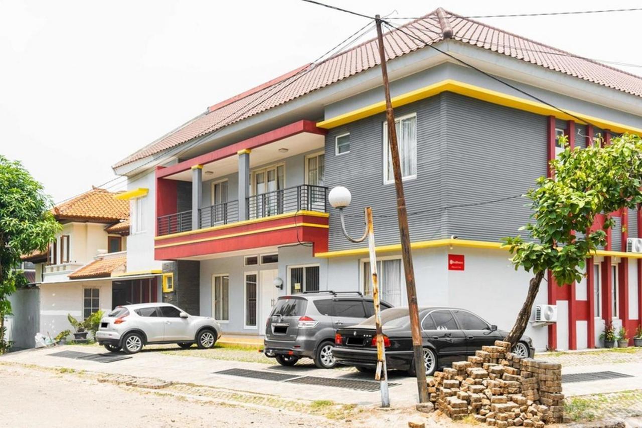 Hotel Reddoorz Near Siloam Karawaci 3 à Tangerang Extérieur photo
